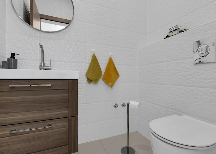 Luxury Mae In Makarska, Pool And Gym Villa