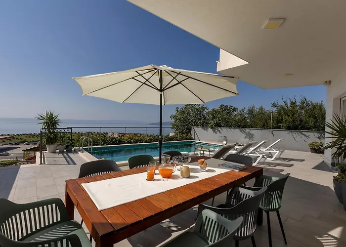 Luxury Mae In Makarska, Pool And Gym Villa *