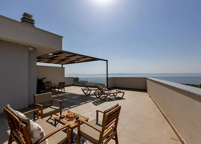 Luxury Mae In Makarska, Pool And Gym