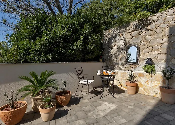 Luxury Mae In Makarska, Pool And Gym Villa *